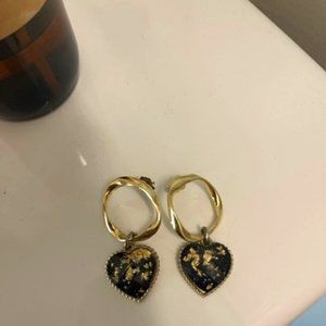 Vintage black gold earings